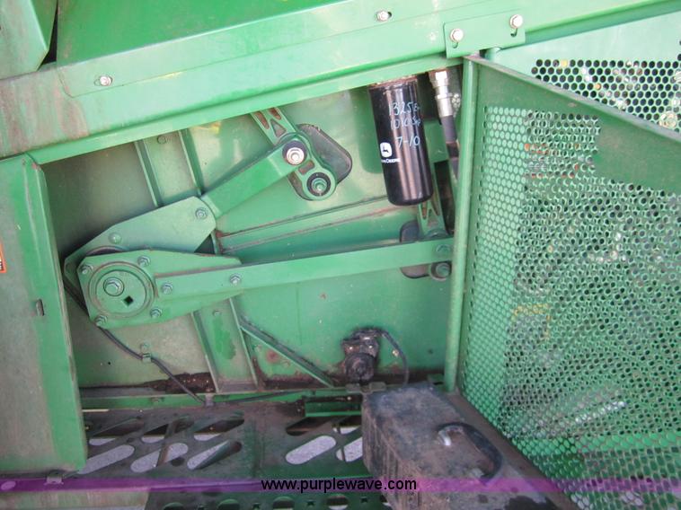 image for item 3013 2006 John Deere 9760 STS RWA combine