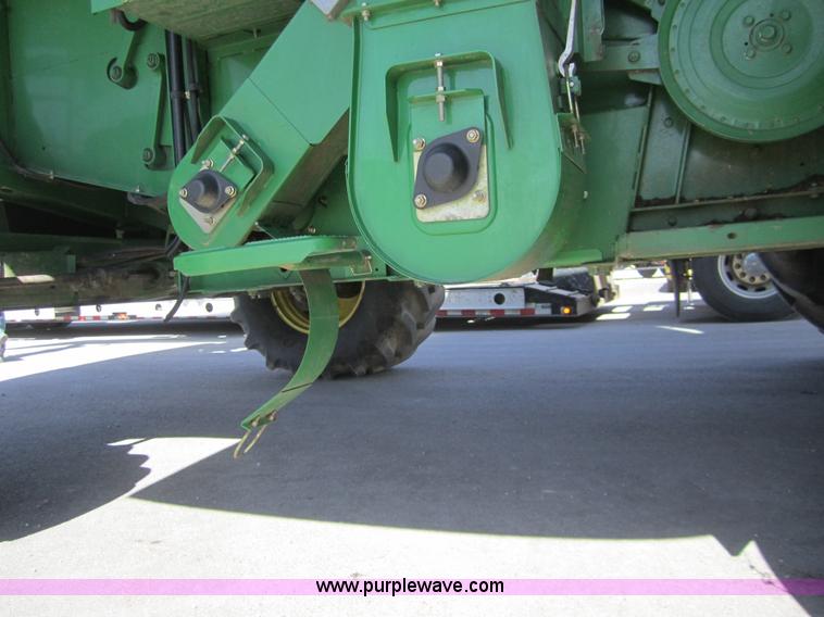 image for item 3013 2006 John Deere 9760 STS RWA combine