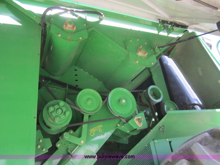 image for item 3013 2006 John Deere 9760 STS RWA combine