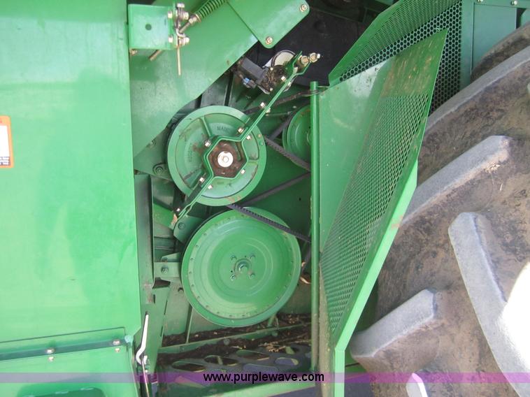 image for item 3013 2006 John Deere 9760 STS RWA combine