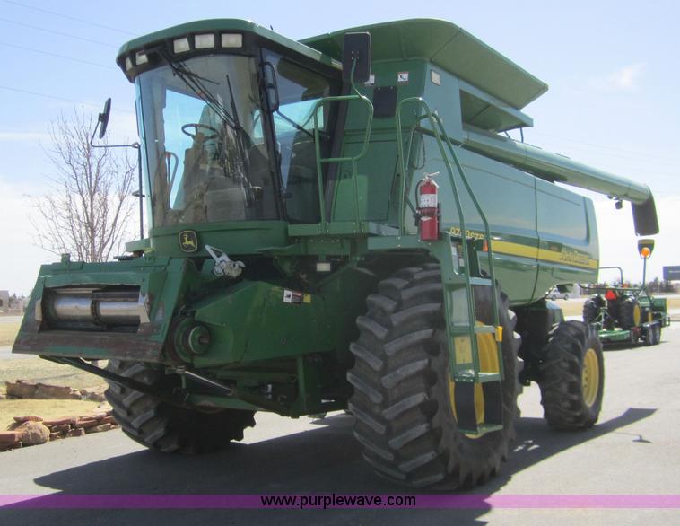 image for item 3014 2002 John Deere 9750 STS combine