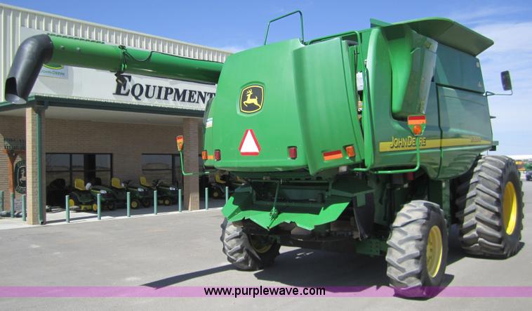 image for item 3014 2002 John Deere 9750 STS combine