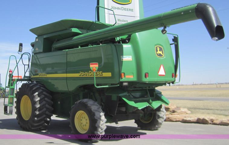 image for item 3014 2002 John Deere 9750 STS combine