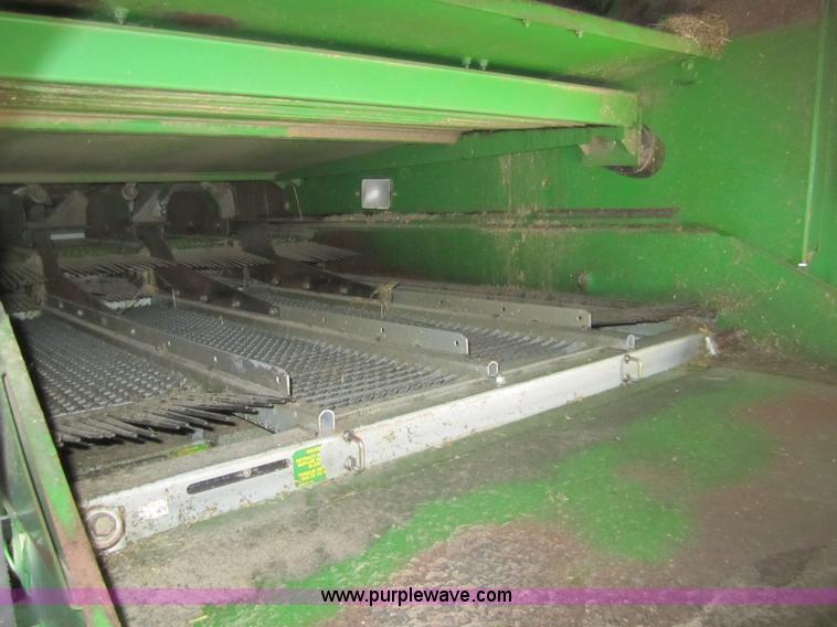 image for item 3014 2002 John Deere 9750 STS combine