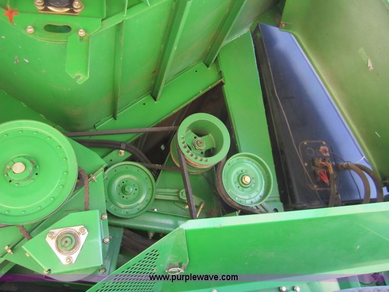 image for item 3014 2002 John Deere 9750 STS combine