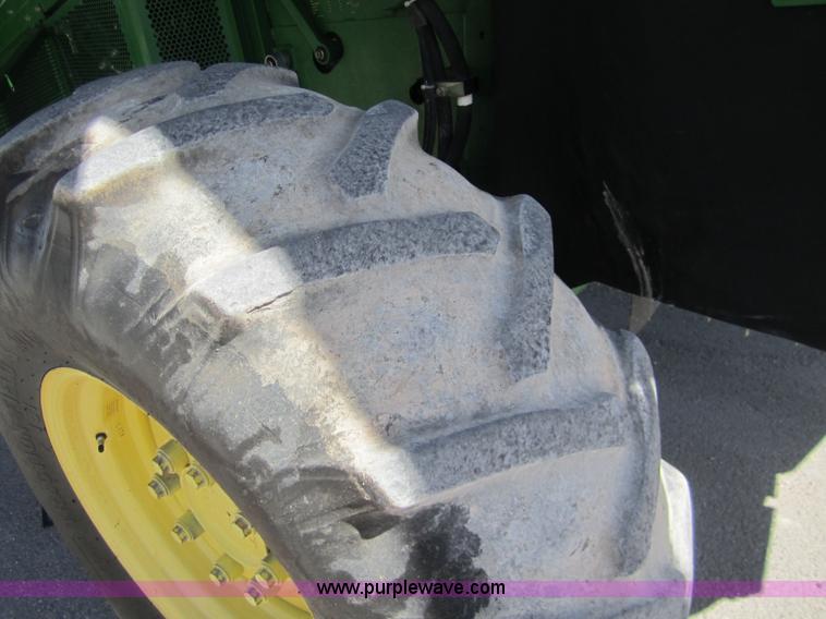 image for item 3014 2002 John Deere 9750 STS combine