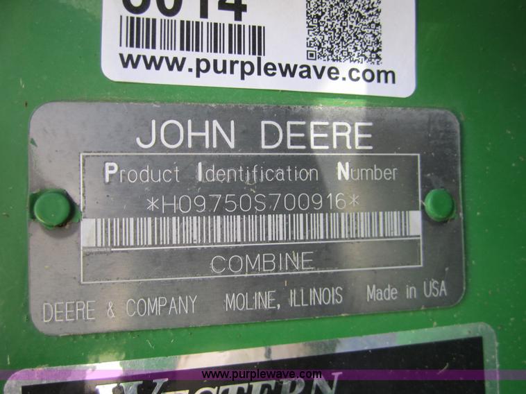 image for item 3014 2002 John Deere 9750 STS combine