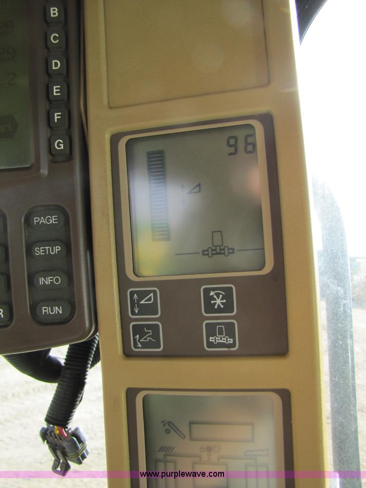 image for item 3014 2002 John Deere 9750 STS combine