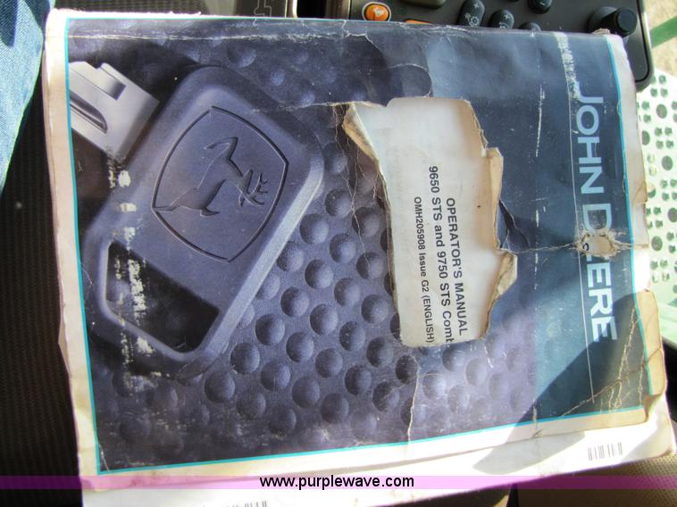 image for item 3014 2002 John Deere 9750 STS combine