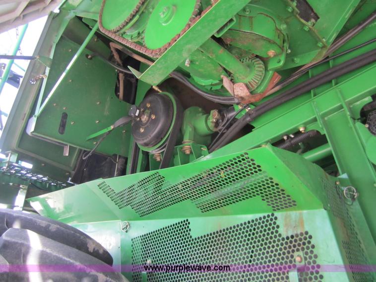 image for item 3015 2009 John Deere 9770 STS combine