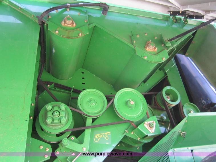 image for item 3015 2009 John Deere 9770 STS combine