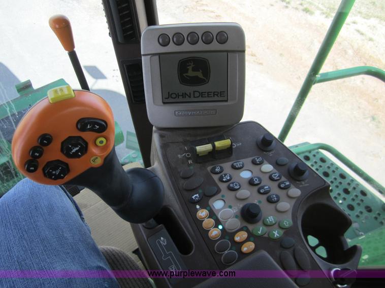 image for item 3015 2009 John Deere 9770 STS combine