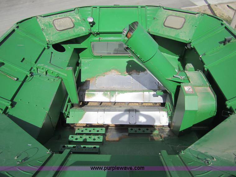 image for item 3015 2009 John Deere 9770 STS combine
