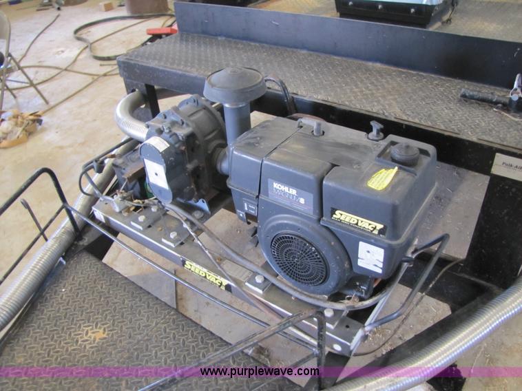 image for item 3446 Bulk-Air seed tender trailer