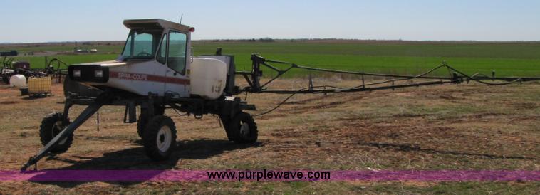 image for item 3453 Melroe SpraCoupe 220 60' self propelled sprayer