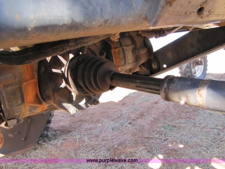 image for item 3453 Melroe SpraCoupe 220 60' self propelled sprayer