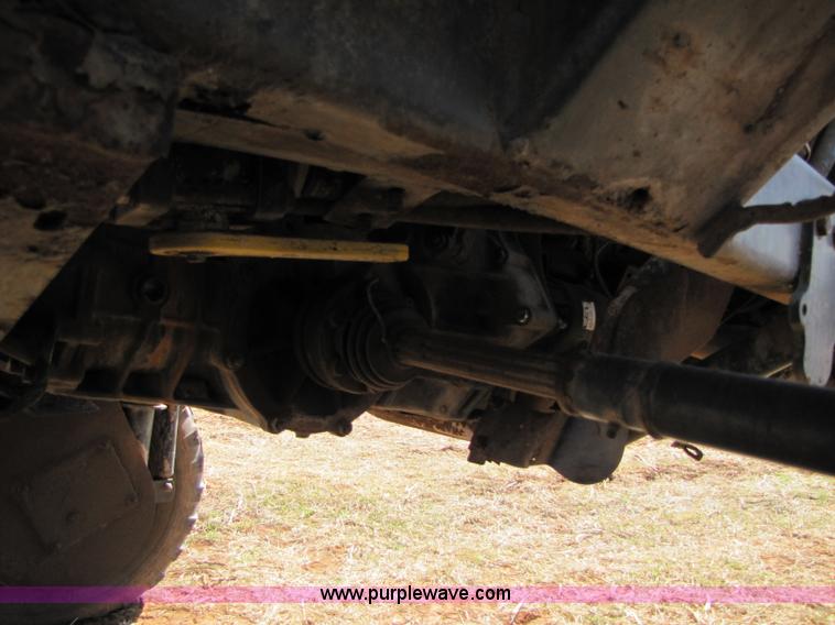 image for item 3453 Melroe SpraCoupe 220 60' self propelled sprayer