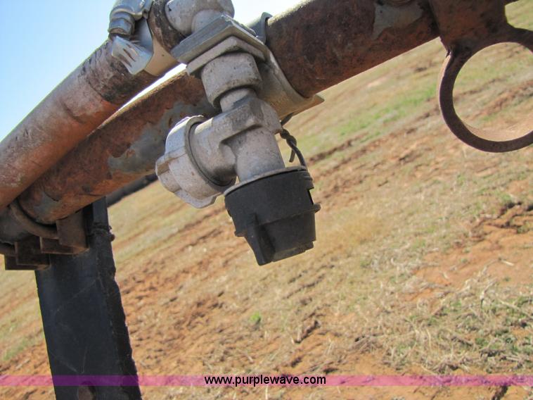 image for item 3453 Melroe SpraCoupe 220 60' self propelled sprayer