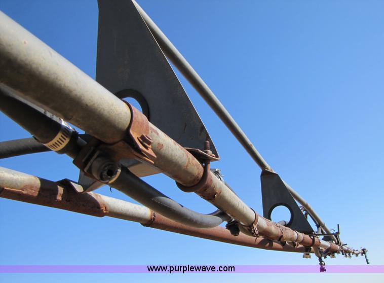 image for item 3453 Melroe SpraCoupe 220 60' self propelled sprayer