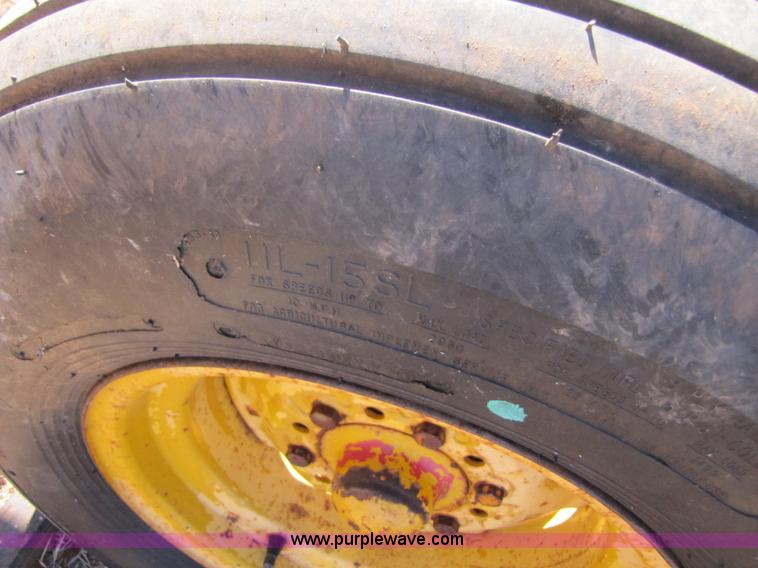 image for item 3454 Massey-Ferguson 880 six bottom plow