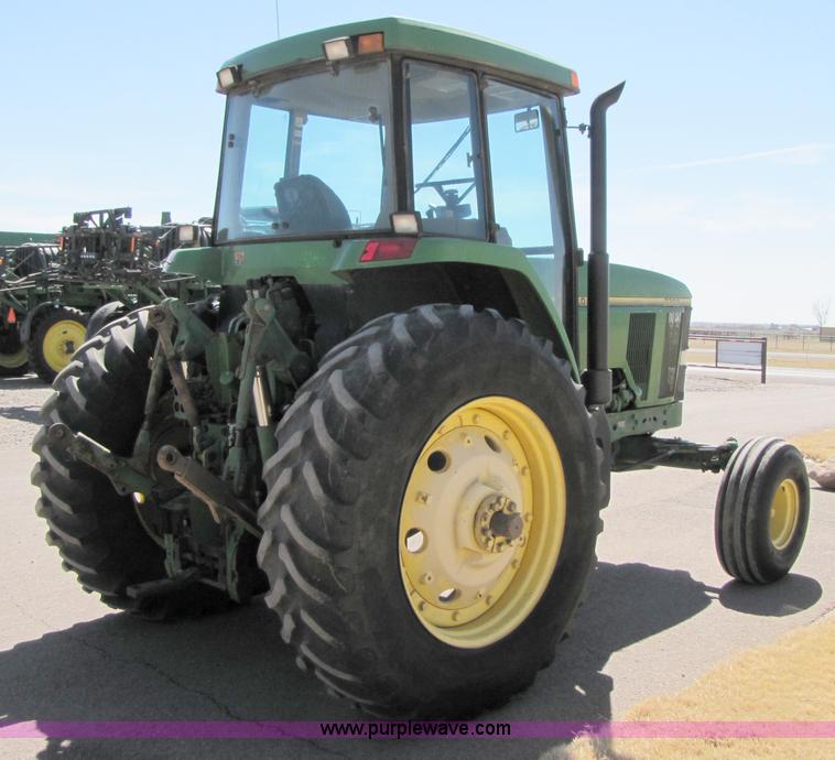 image for item 3476 1994 John Deere 7700 tractor
