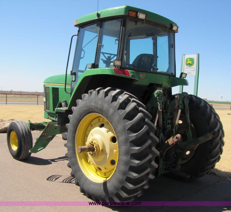 image for item 3476 1994 John Deere 7700 tractor