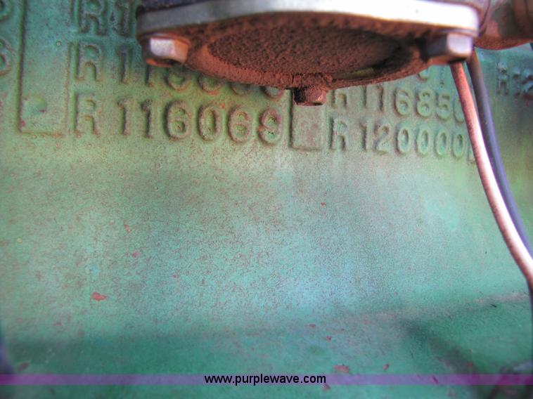 image for item 3476 1994 John Deere 7700 tractor