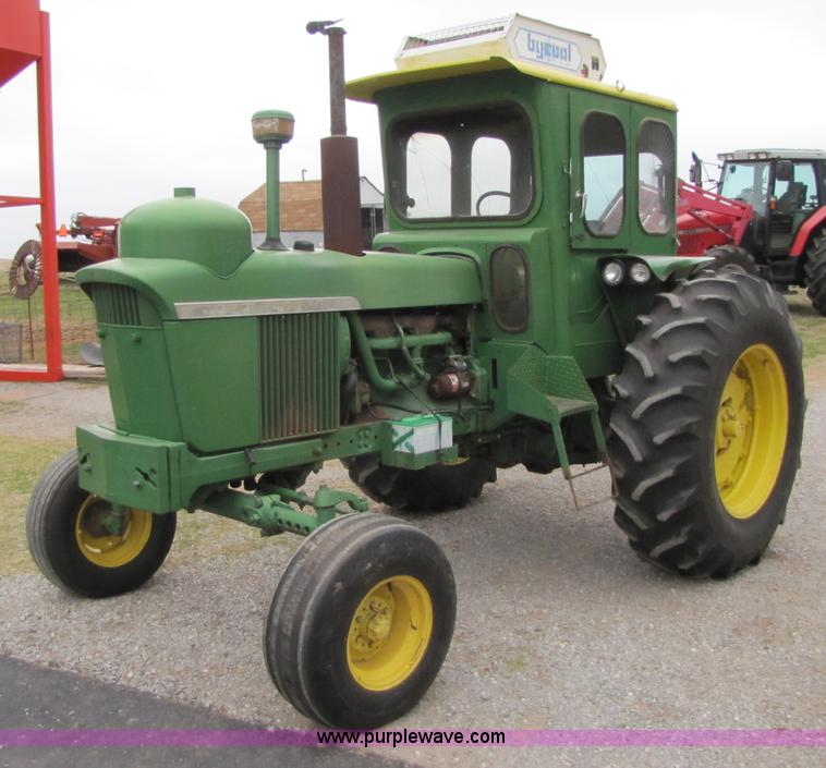 image for item 3479 1966 John Deere 4020 tractor