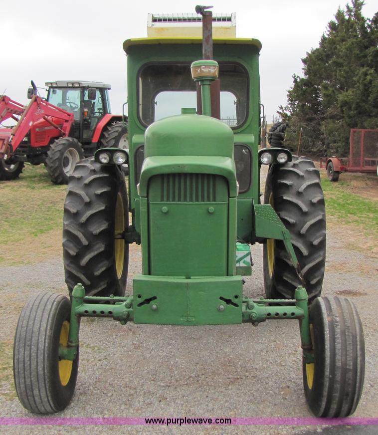 image for item 3479 1966 John Deere 4020 tractor