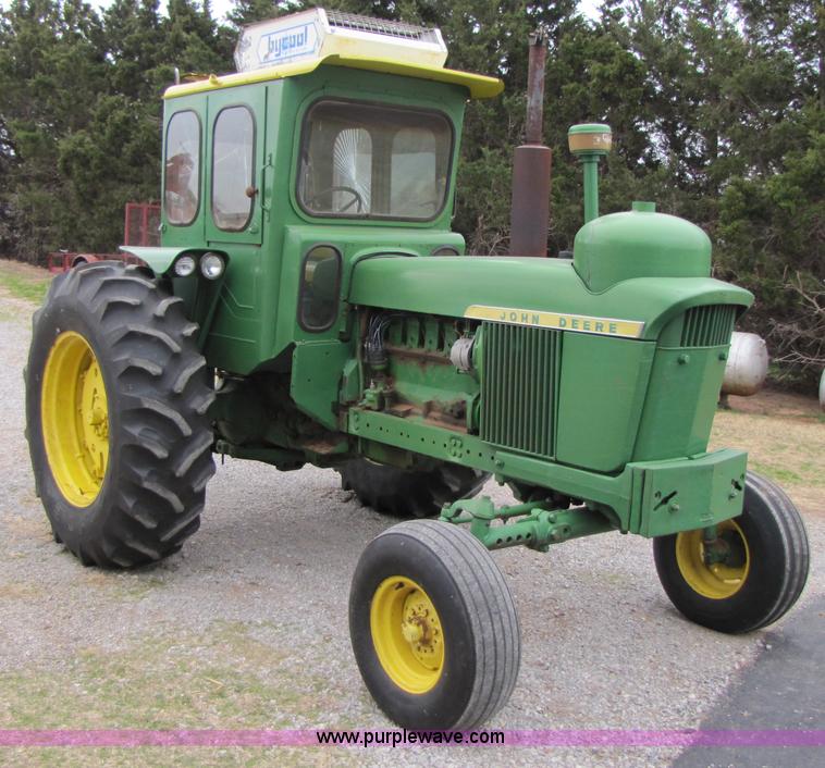 image for item 3479 1966 John Deere 4020 tractor