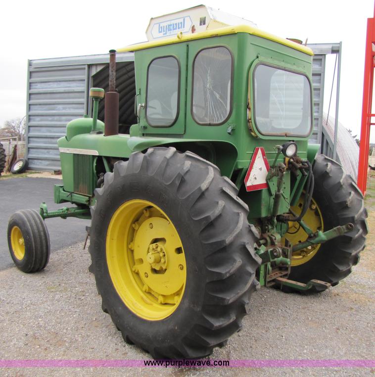 image for item 3479 1966 John Deere 4020 tractor
