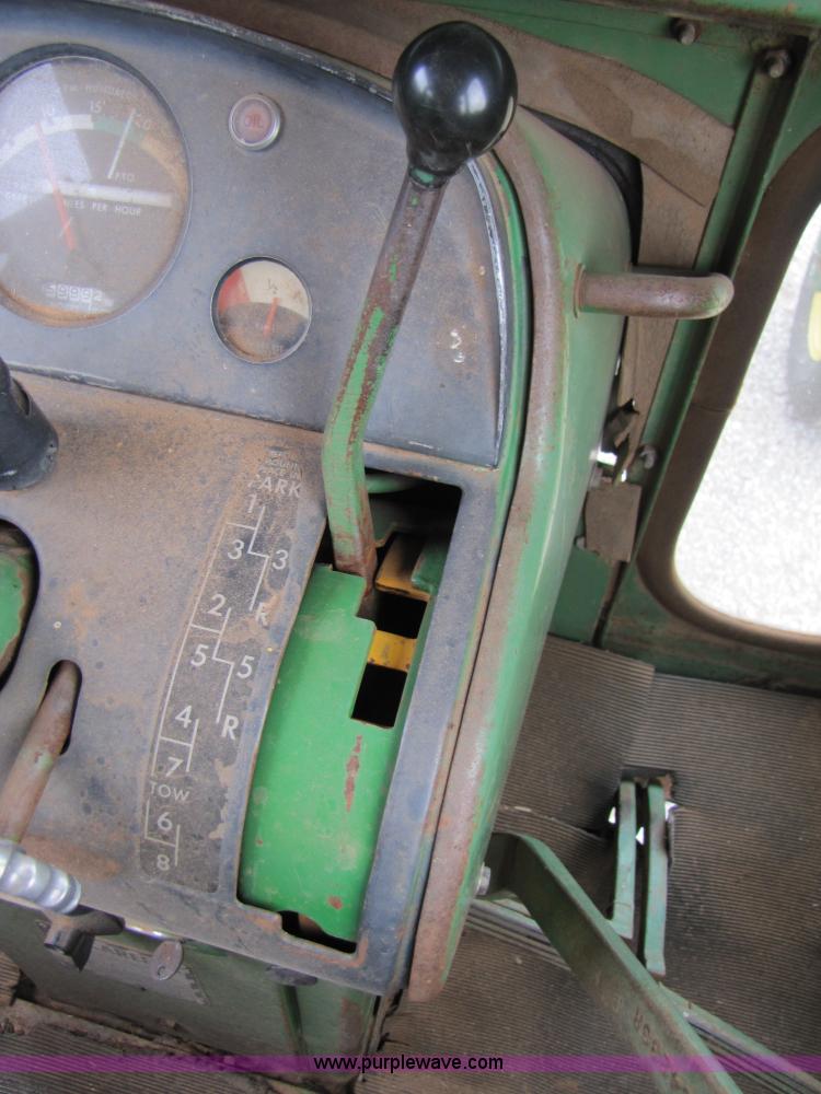 image for item 3479 1966 John Deere 4020 tractor