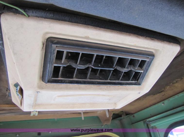 image for item 3479 1966 John Deere 4020 tractor