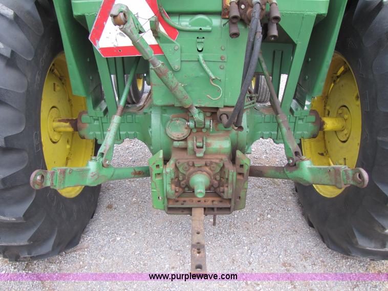 image for item 3479 1966 John Deere 4020 tractor