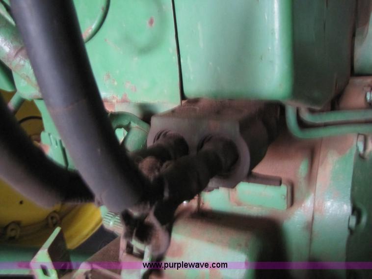 image for item 3479 1966 John Deere 4020 tractor