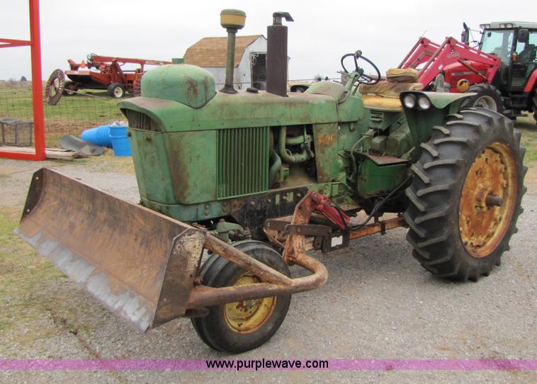 image for item 3480 1966 John Deere 3020 tractor