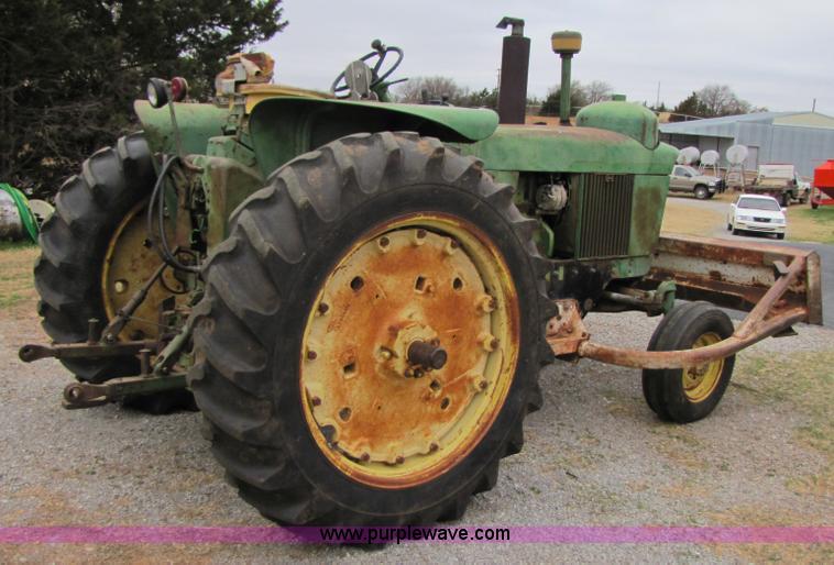 image for item 3480 1966 John Deere 3020 tractor