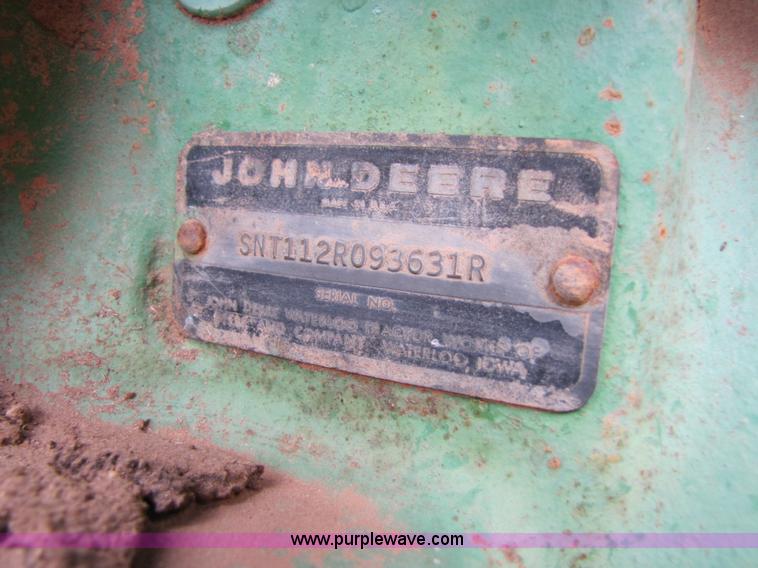 image for item 3480 1966 John Deere 3020 tractor