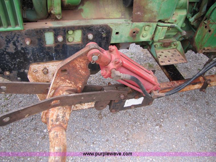 image for item 3480 1966 John Deere 3020 tractor