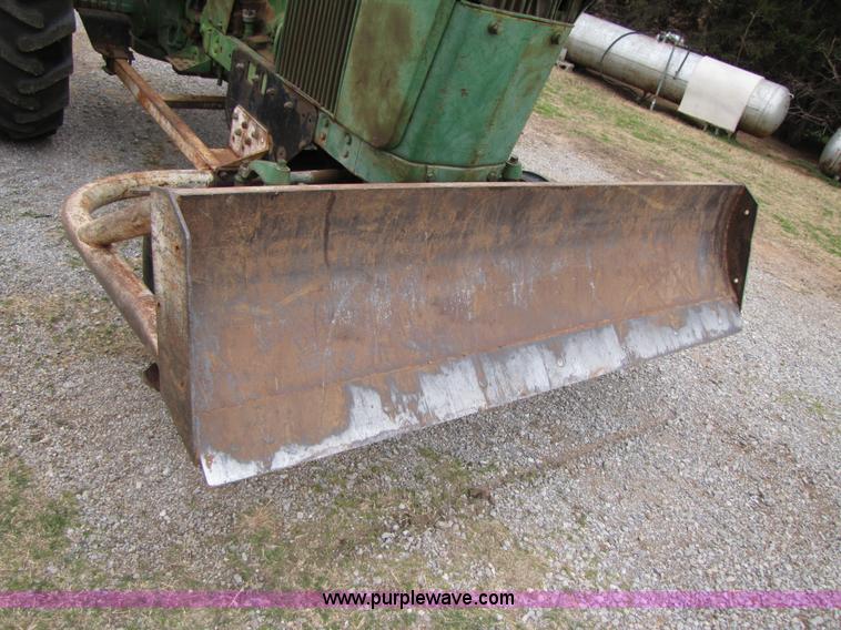 image for item 3480 1966 John Deere 3020 tractor