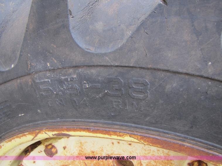 image for item 3480 1966 John Deere 3020 tractor