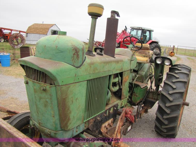 image for item 3480 1966 John Deere 3020 tractor