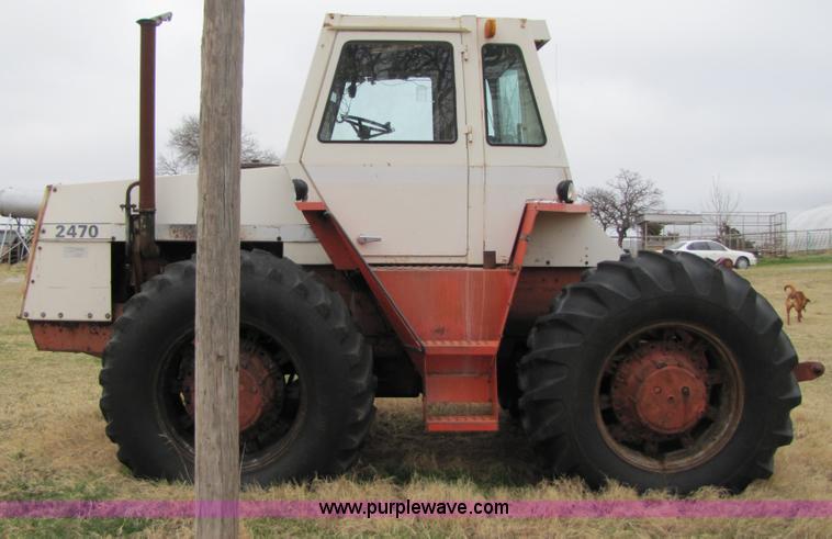 image for item 3481 1976 Case 2470 4WD tractor