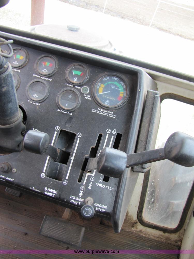 image for item 3481 1976 Case 2470 4WD tractor