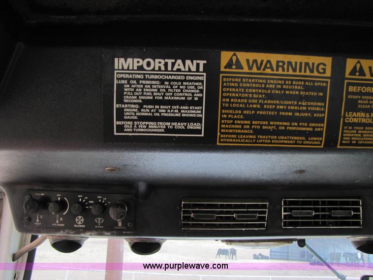 image for item 3481 1976 Case 2470 4WD tractor