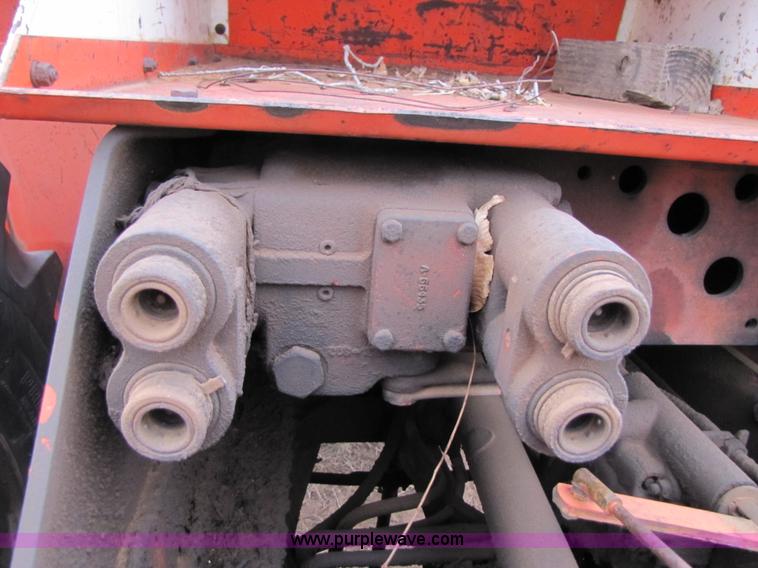 image for item 3481 1976 Case 2470 4WD tractor