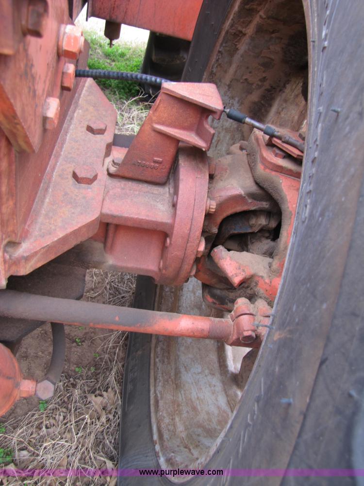 image for item 3481 1976 Case 2470 4WD tractor