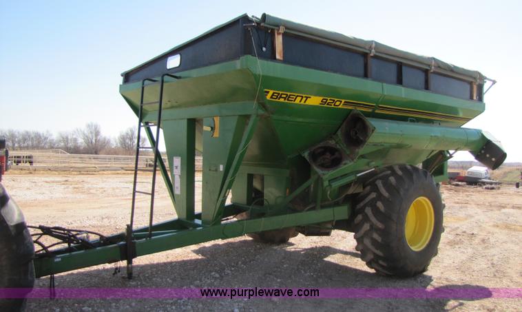 image for item 3497 Brent 920 grain cart