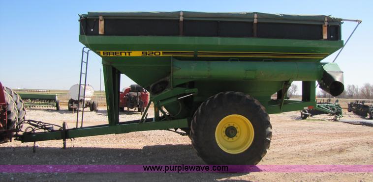 image for item 3497 Brent 920 grain cart