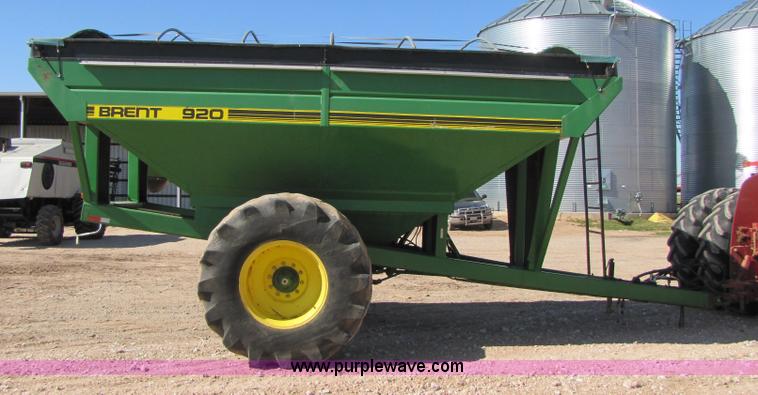 image for item 3497 Brent 920 grain cart